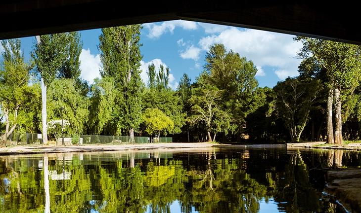 La CHG organiza una jornada didáctica en las piscinas naturales de La Codosera