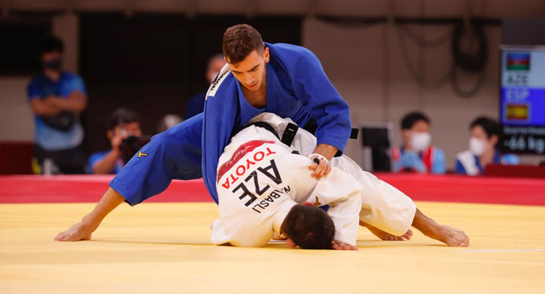 Marta Fernández y Sergio Ibáñez ponen la guinda al viernes con dos medallas más