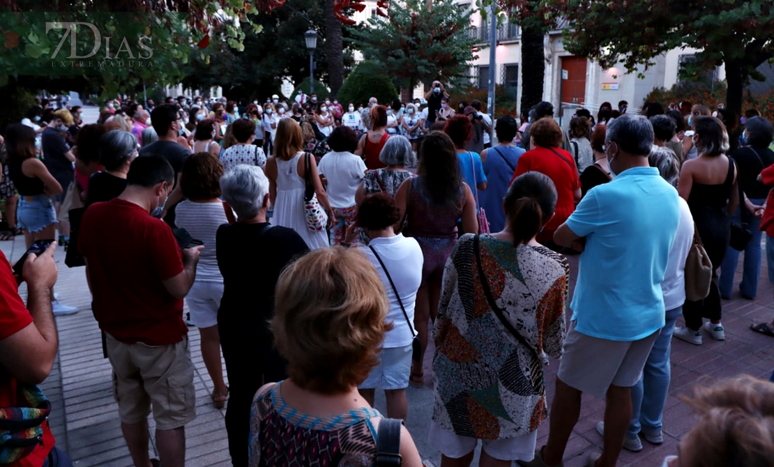 Badajoz reivindica los derechos de las mujeres afganas