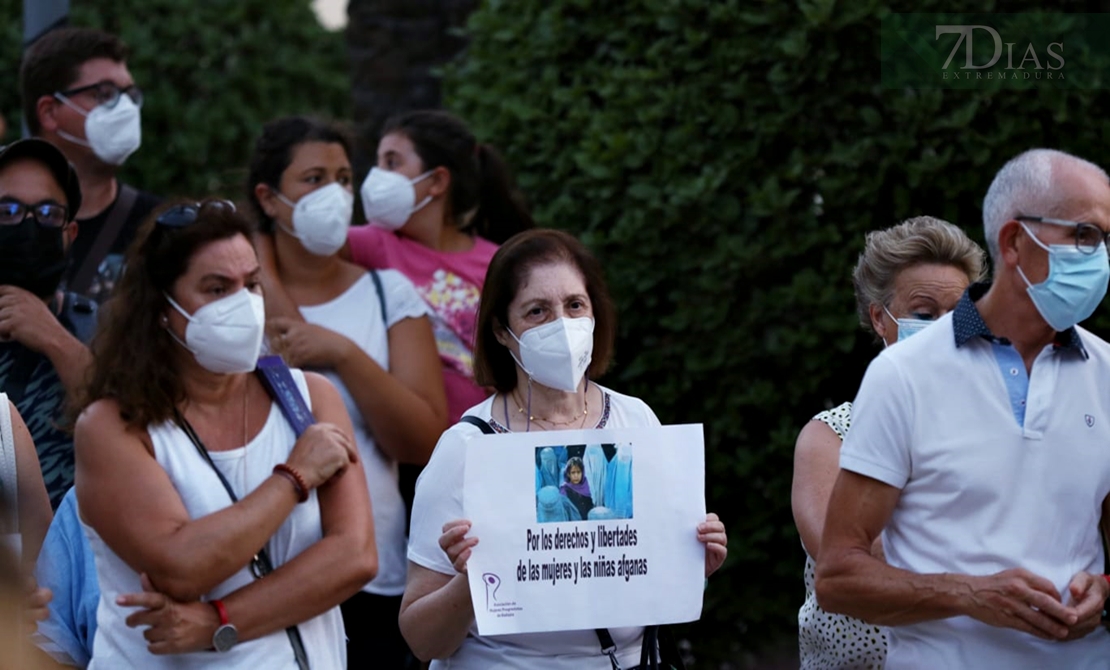 Badajoz reivindica los derechos de las mujeres afganas