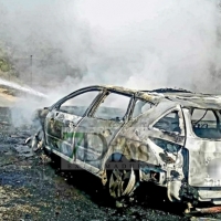 Bomberos del SEPEI y Forestales actúan en un incendio de vehículo en la Vera (CC)