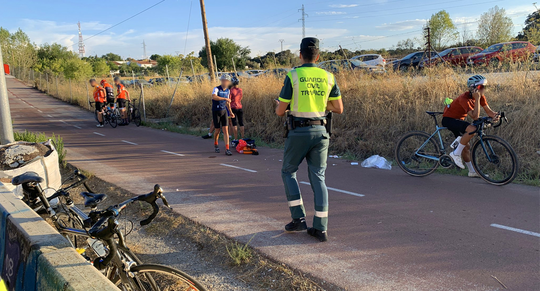 Un peatón intubado y en estado grave tras ser atropellado por un ciclista