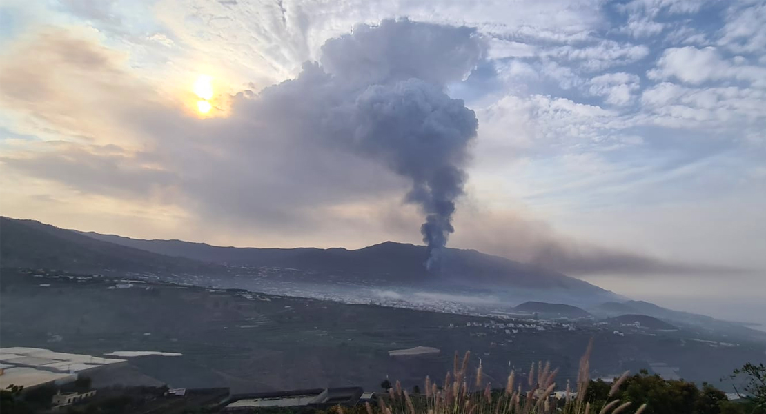 Una &#39;lluvia de cristales&#39; podría caer si la lava alcanza el mar