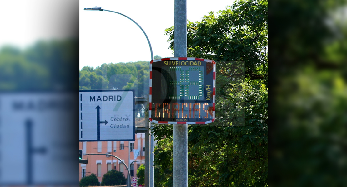 Estudian implantar un nuevo radar pedagógico en Badajoz