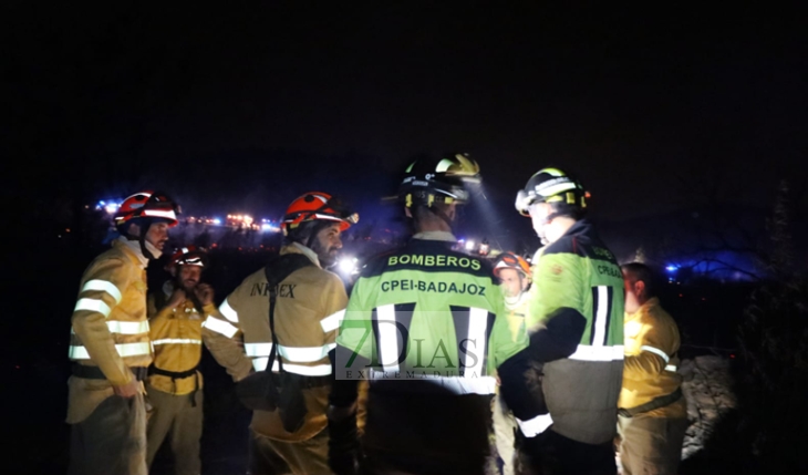 Portugal y España aúnan esfuerzos para extinguir un incendio forestal en la Codosera