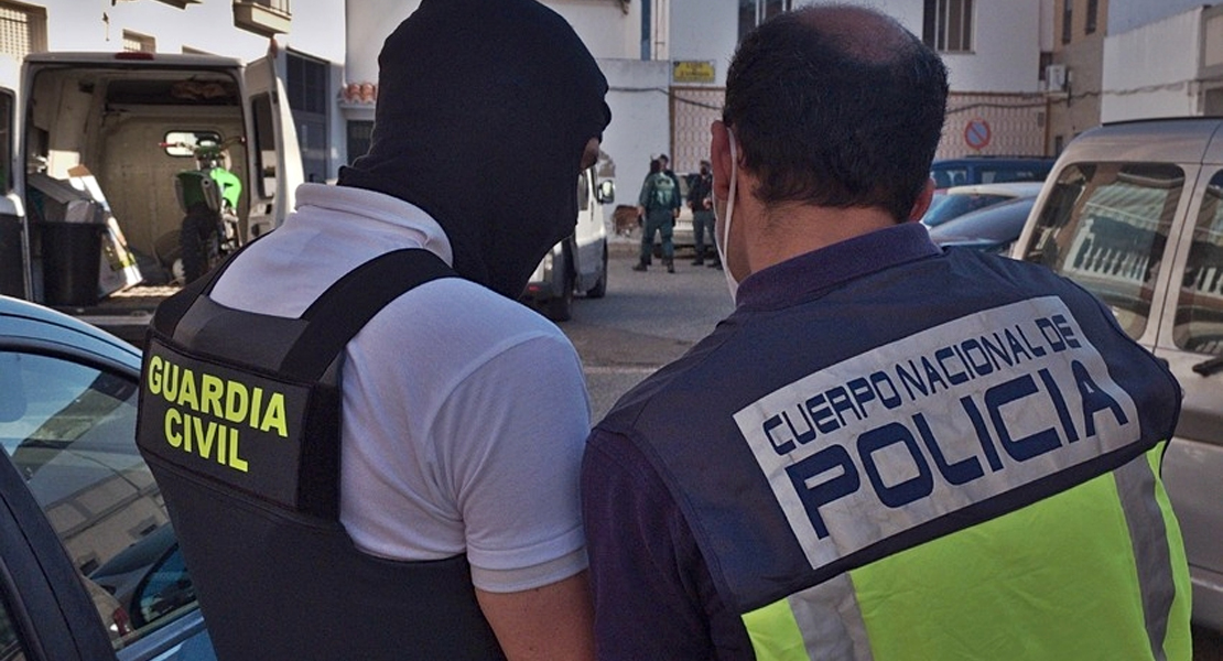 Cs muestra su apoyo a la Policía y Guardia Civil tras las detenciones en Mérida
