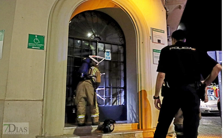 Los bomberos extinguen de madrugada un incendio en la Dirección General de Comercio (BA)