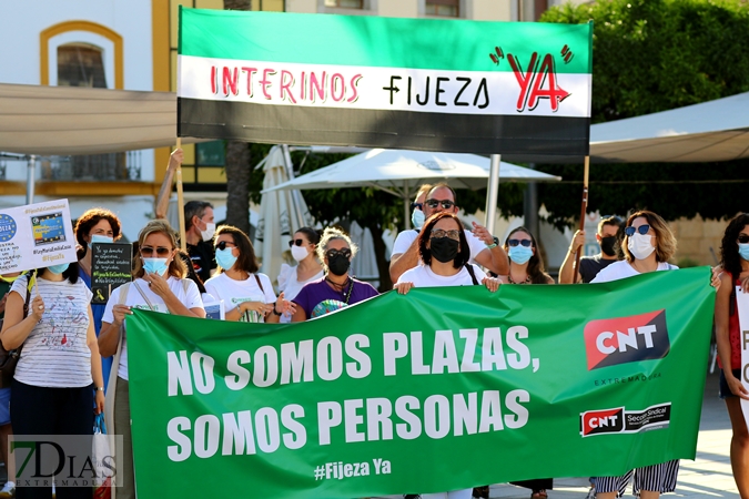 Manifestación por el descontento de los empleados públicos en abuso de la temporalidad