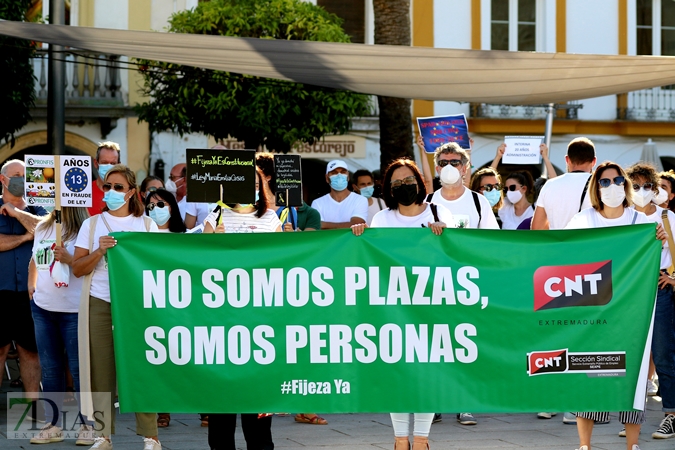 Manifestación por el descontento de los empleados públicos en abuso de la temporalidad