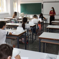 El covid imposibilita el inicio de las clases a alumnos de dos centros extremeños