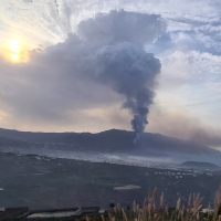 Una &#39;lluvia de cristales&#39; podría caer si la lava alcanza el mar