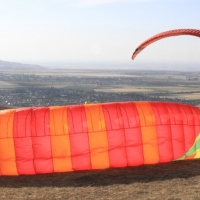 Hospitalizada tras accidentarse con un parapente en la provincia de Cáceres