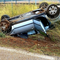 Varios menores tienen un accidente cerca de Mérida y se dan a la fuga