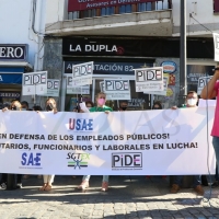 La Junta da la callada por respuesta en la concentración de los empleados públicos