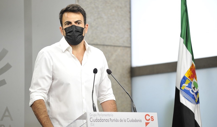 Cs: &quot;Ahora que el 70% de la población extremeña está vacunada hay que relajar restricciones&quot;