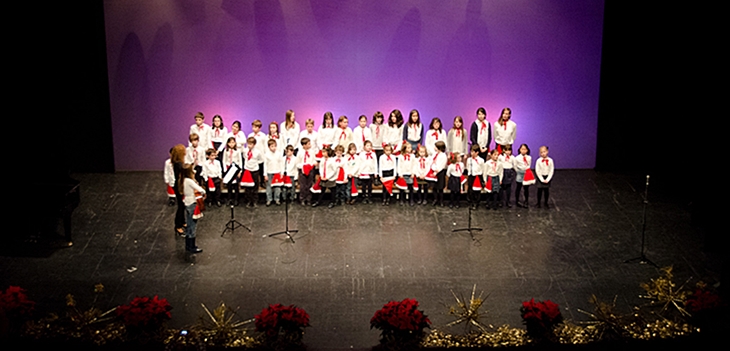 Los profesores de las Escuelas Municipales de Música de Badajoz recogen firmas