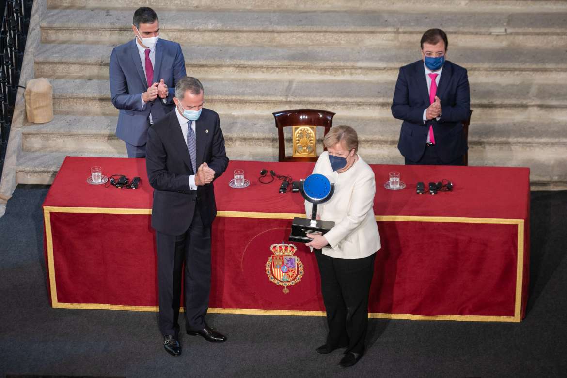 Angela Merkel recibe en Extremadura el premio Carlos V de la mano del rey Felipe VI