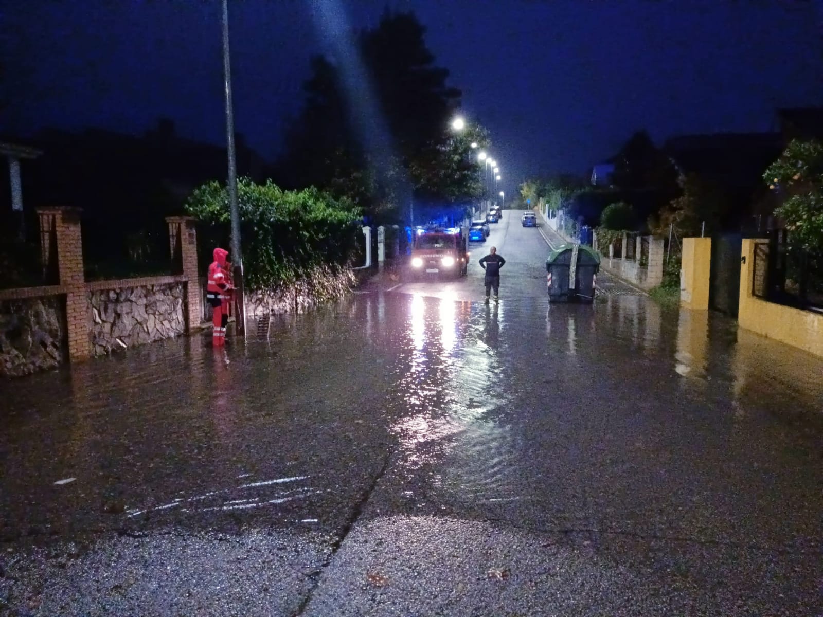 Los Bomberos de Badajoz realizan multitud de salidas tras las fuertes lluvias