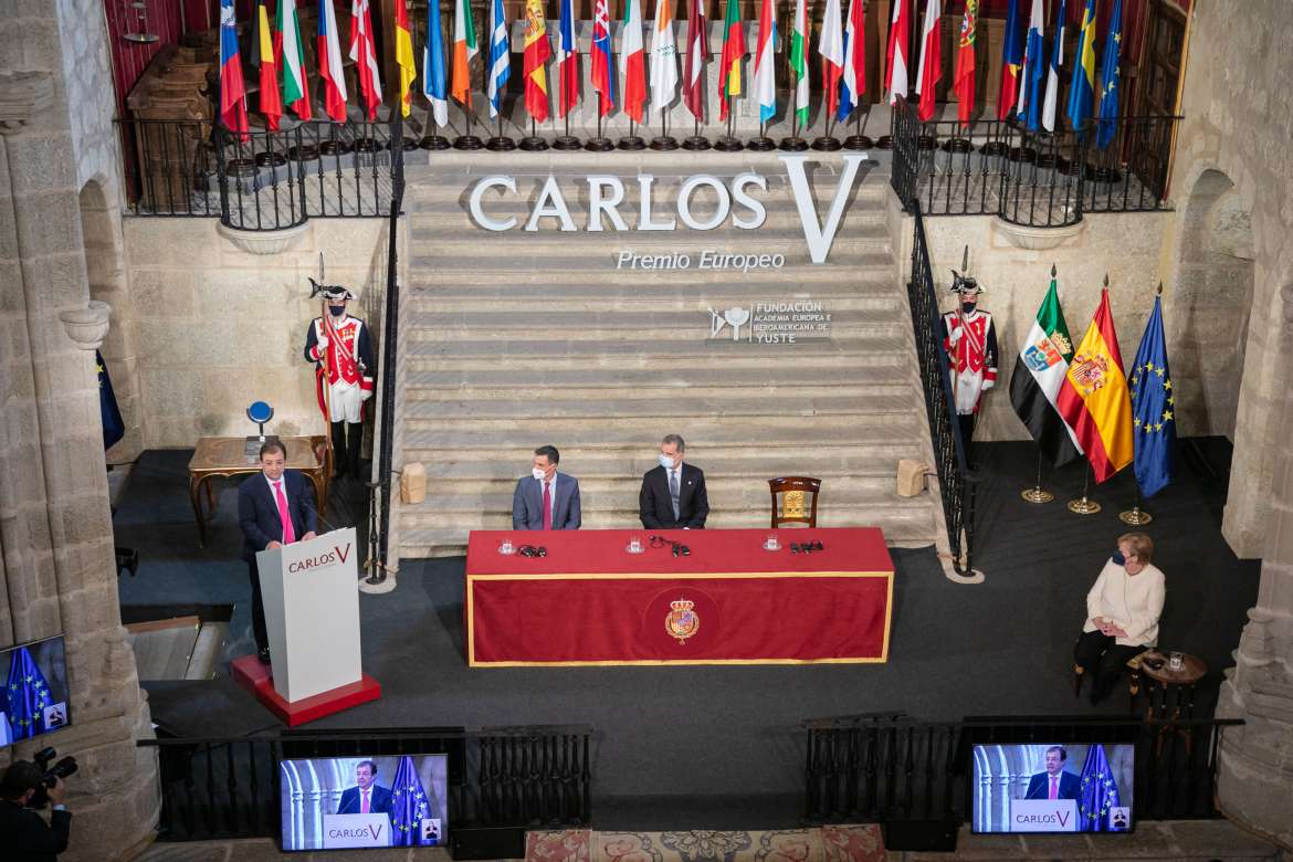 Angela Merkel recibe en Extremadura el premio Carlos V de la mano del rey Felipe VI