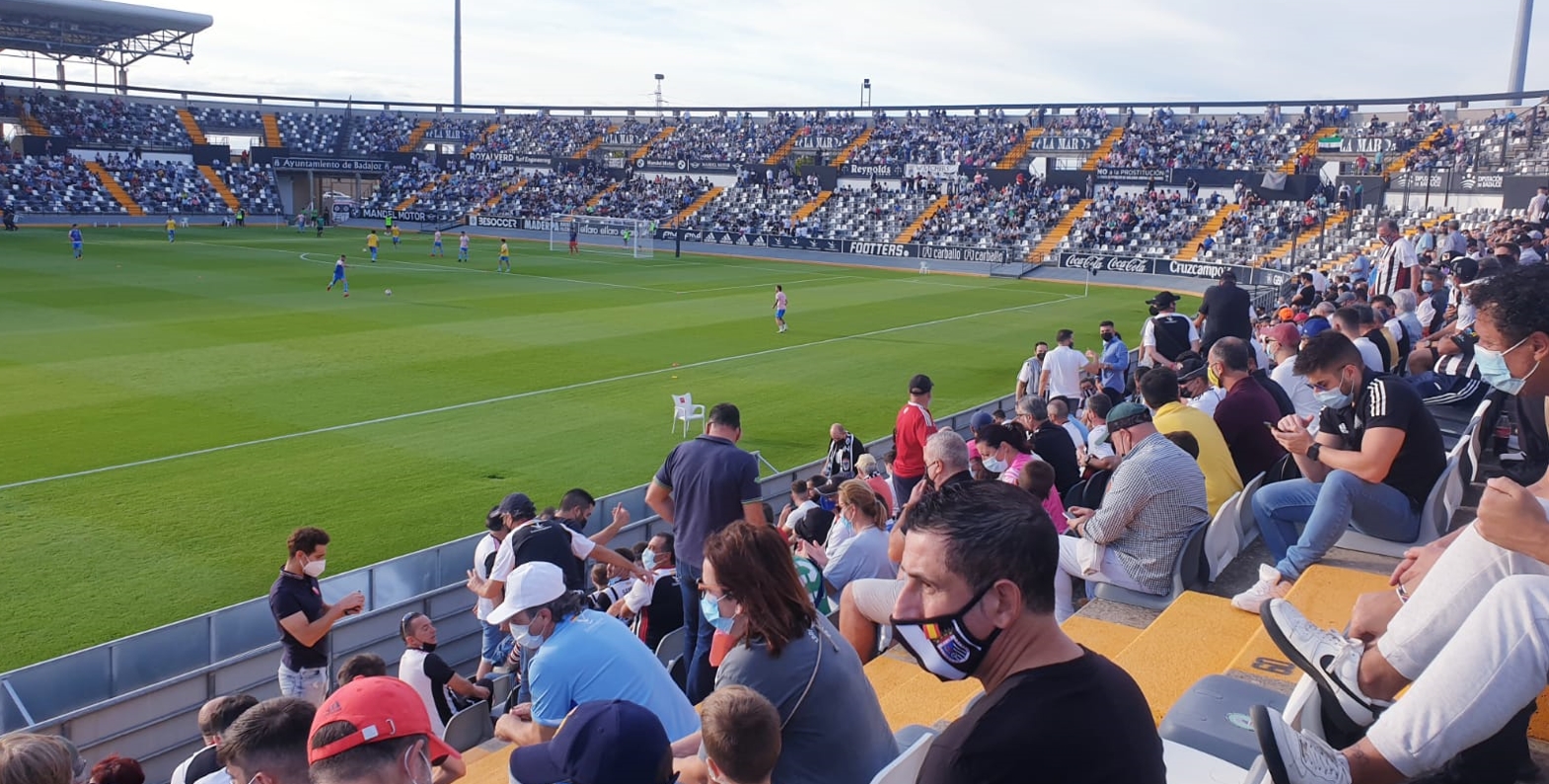 VÍDEO - Ambiente en el partido del CD Badajoz - Cultura Deportiva Leonesa