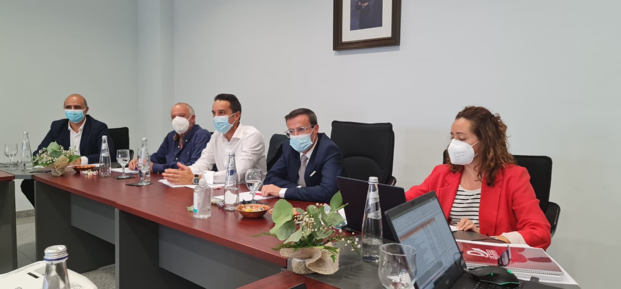 El equipo de gobierno perfila en Alange el presupuesto de la Diputación de Badajoz para el 2022