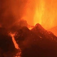 Una nueva colada amenaza a otra zona de La Palma