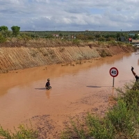 Bomberos del CPEI continúan trabajando en los pueblos afectados por las fuertes lluvias