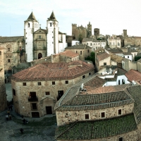 Cáceres: plazo para solicitar autorización de acceder con vehículo a la zona centro