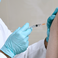 La EMA aprueba la tercera dosis de la vacuna de Pfizer para la población general