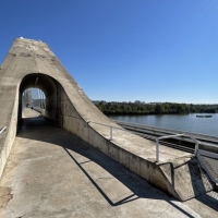 Restricciones en el tráfico rodado y peatonal del Puente Lusitania en Mérida