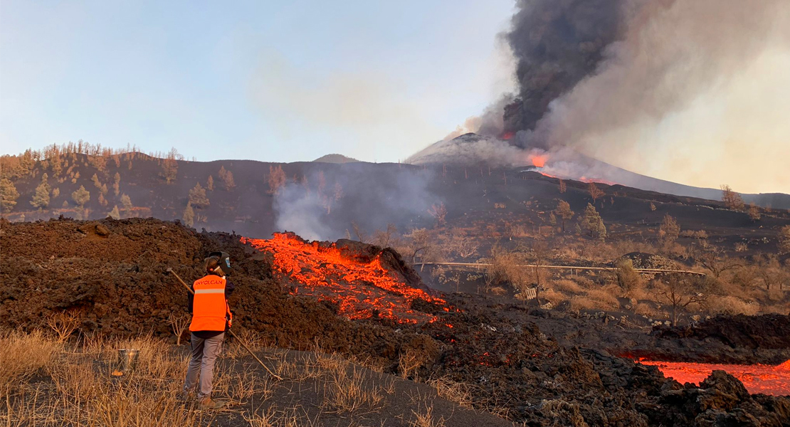 Empeora la situación en La Palma: evacúan a científicos y personal de emergencias de la zona