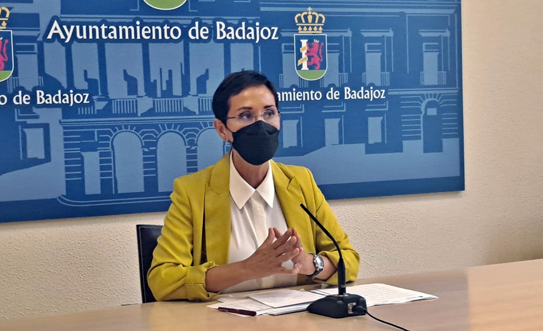 Atascos partido CD. Badajoz: la concejala de Policía da explicaciones