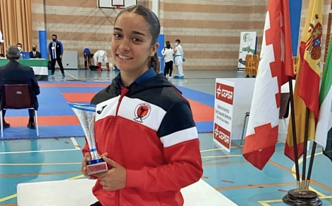 La almedralejense Paola García campeona de Extremadura de Karate