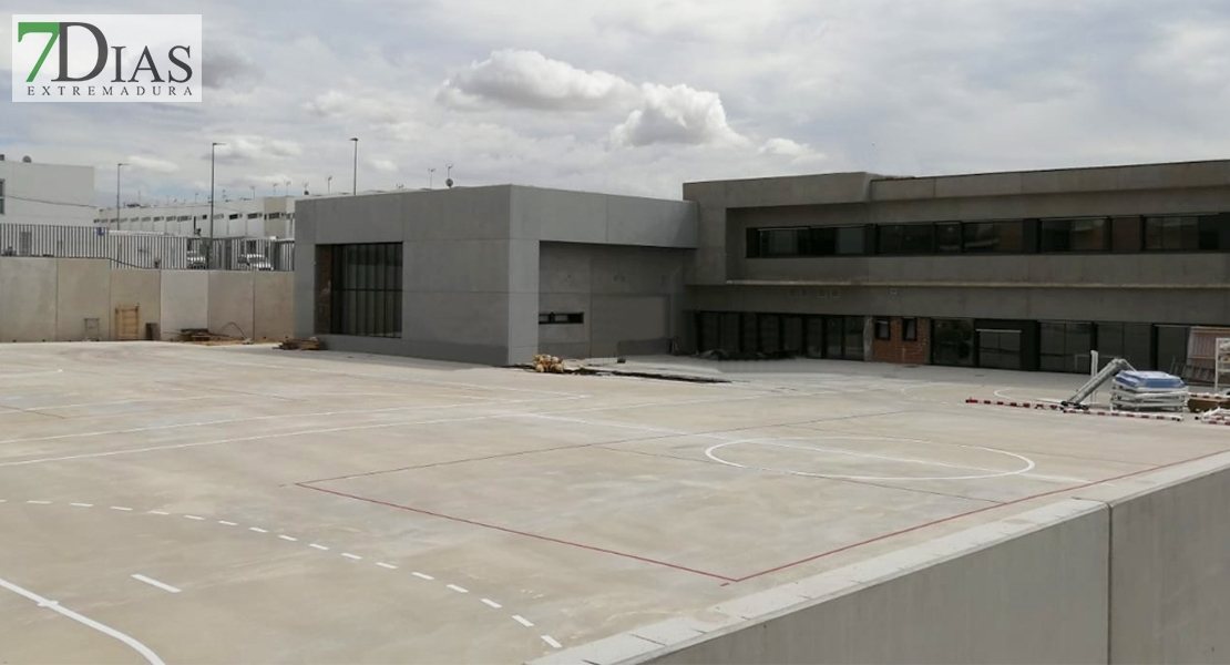 PSOE: “600 niños de Cerro Gordo están tiritando en el colegio”