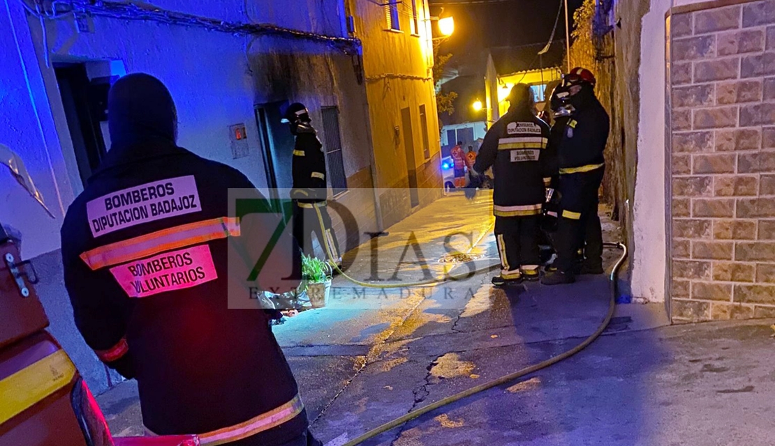 Muere un hombre en un incendio de vivienda en San Vicente de Alcántara