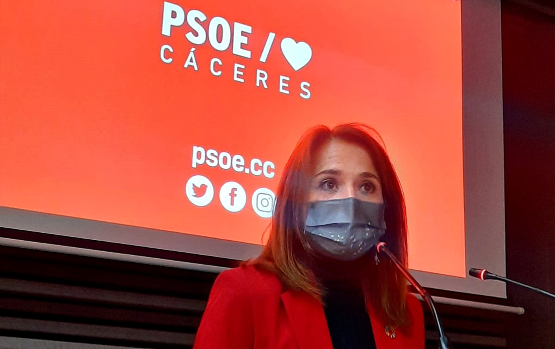 Belén Fernández es reelegida secretaria general del PSOE - Cáceres
