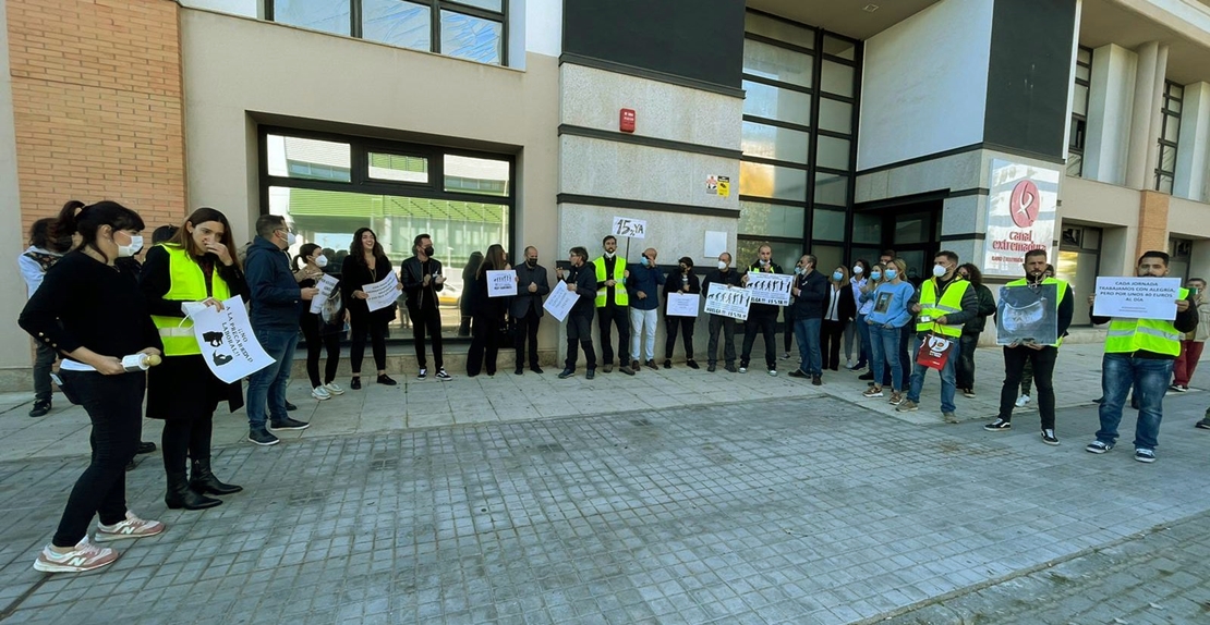 Trabajadores de Canal Extremadura hartos de CCOO y UGT