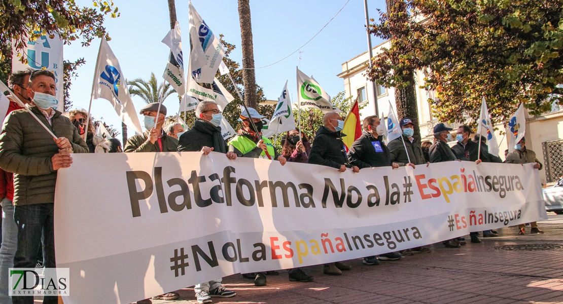 Manifestación contra la reforma de la Ley de Seguridad Ciudadana anunciada por el Gobierno en Badajoz