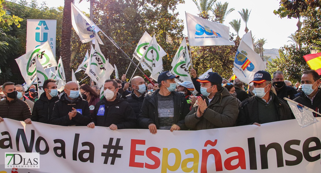 Manifestación contra la reforma de la Ley de Seguridad Ciudadana anunciada por el Gobierno en Badajoz