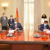 Convenio para promover actividades de formación en Derecho Público y Privado
