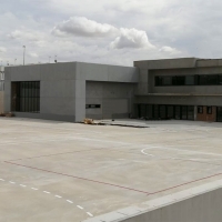 PSOE: “600 niños de Cerro Gordo están tiritando en el colegio”