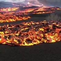 El Volcán de la Palma presenta una nueva salida de lava