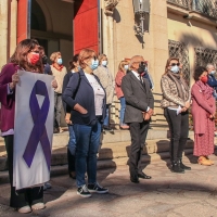 Extremadura guarda un minuto de silencio en memoria de la última mujer asesinada