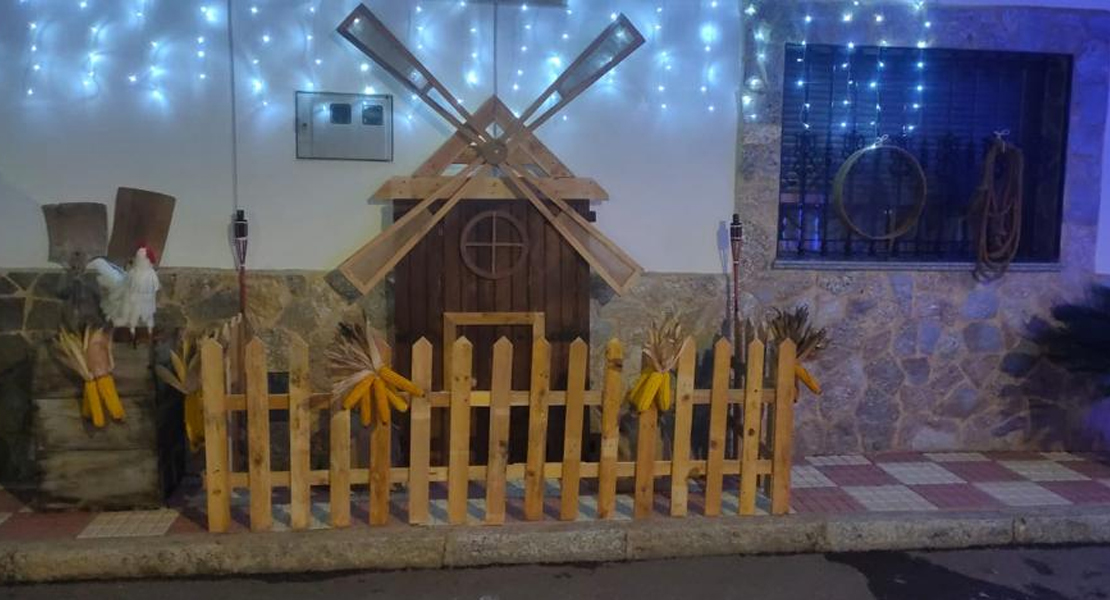Palazuelo adorna sus calles con material reciclado durante la Navidad