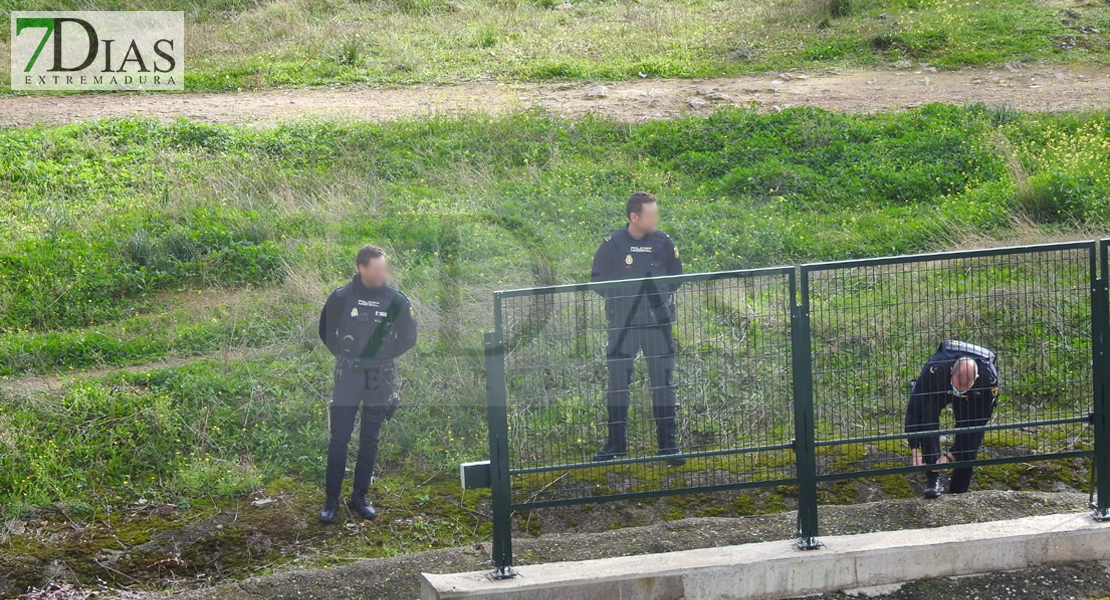 Encuentran a una persona herida en las vías del tren en Badajoz