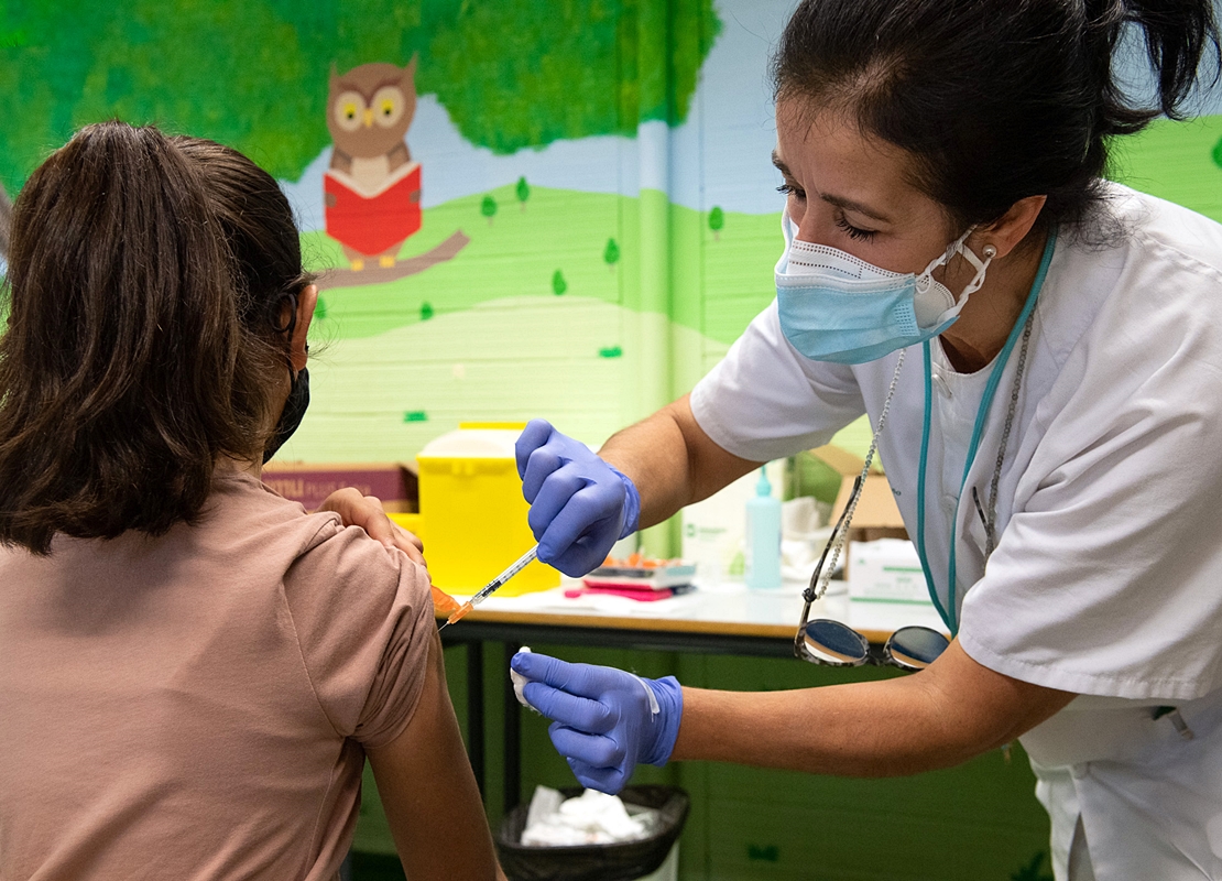 REPOR - Primeras imágenes de la vacunación de niños en Extremadura