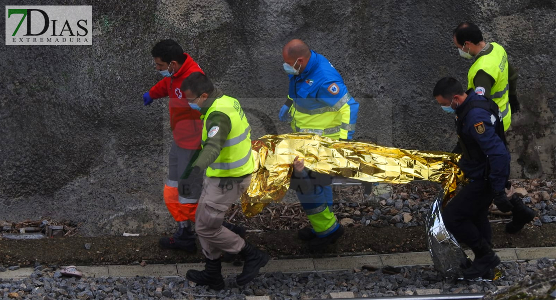 Encuentran a una persona herida en las vías del tren en Badajoz