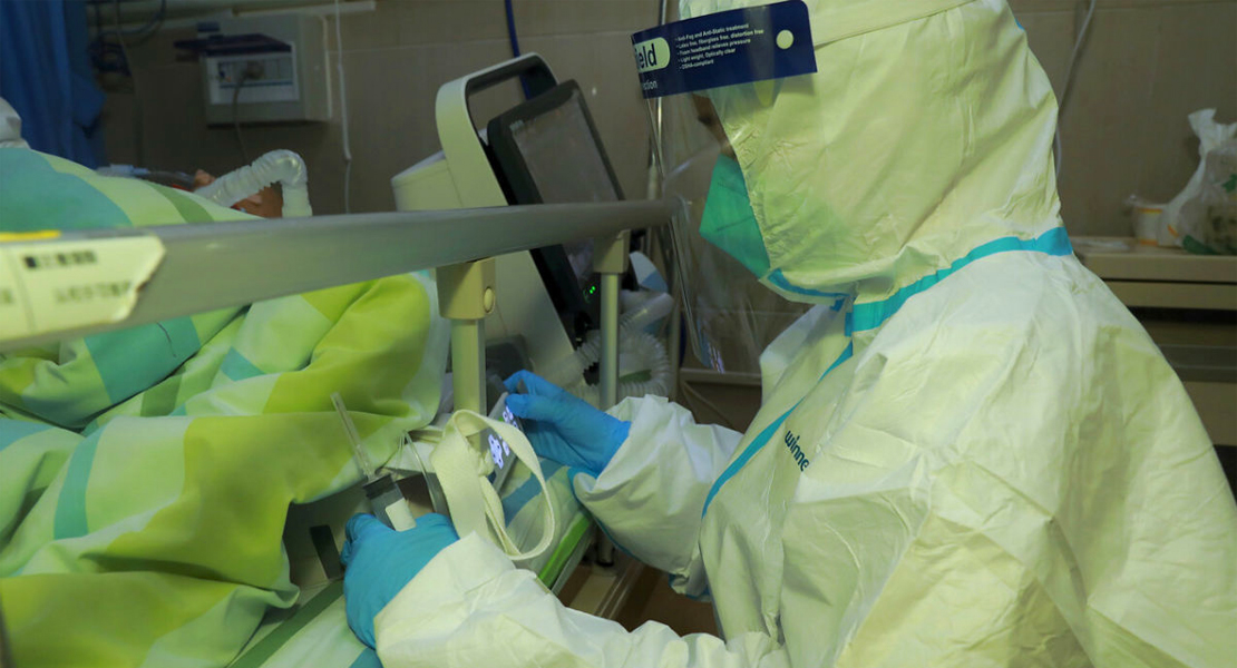 La OMS espera conocer más detalles de la transmisión de ómicron “en unos días”