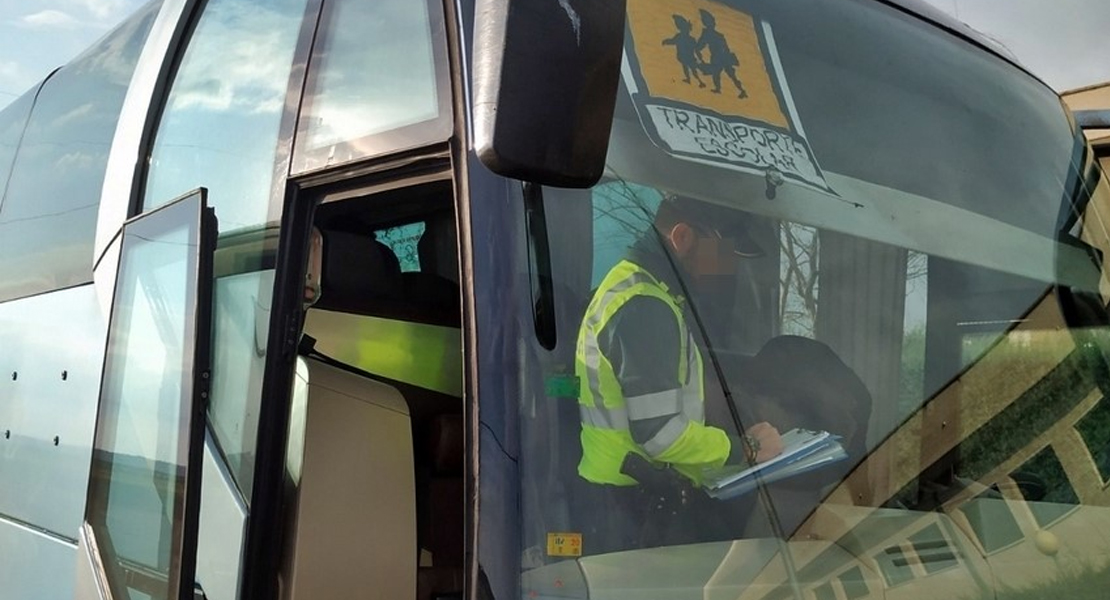 Un conductor de transporte escolar da positivo en drogas en la provincia de Badajoz