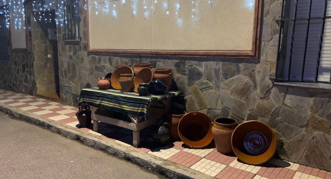 Palazuelo adorna sus calles con material reciclado durante la Navidad